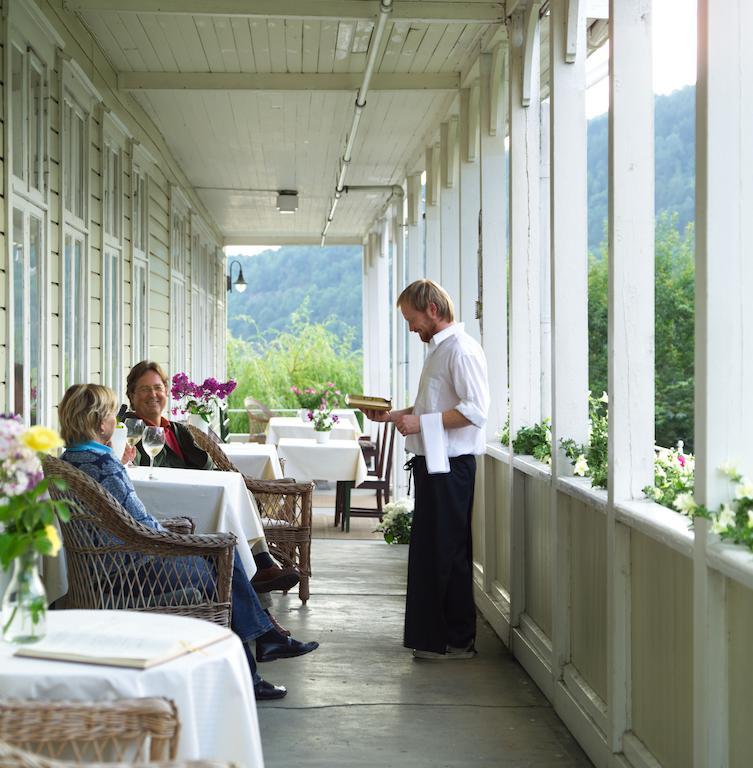 Visnes Hotel Стрюн Экстерьер фото