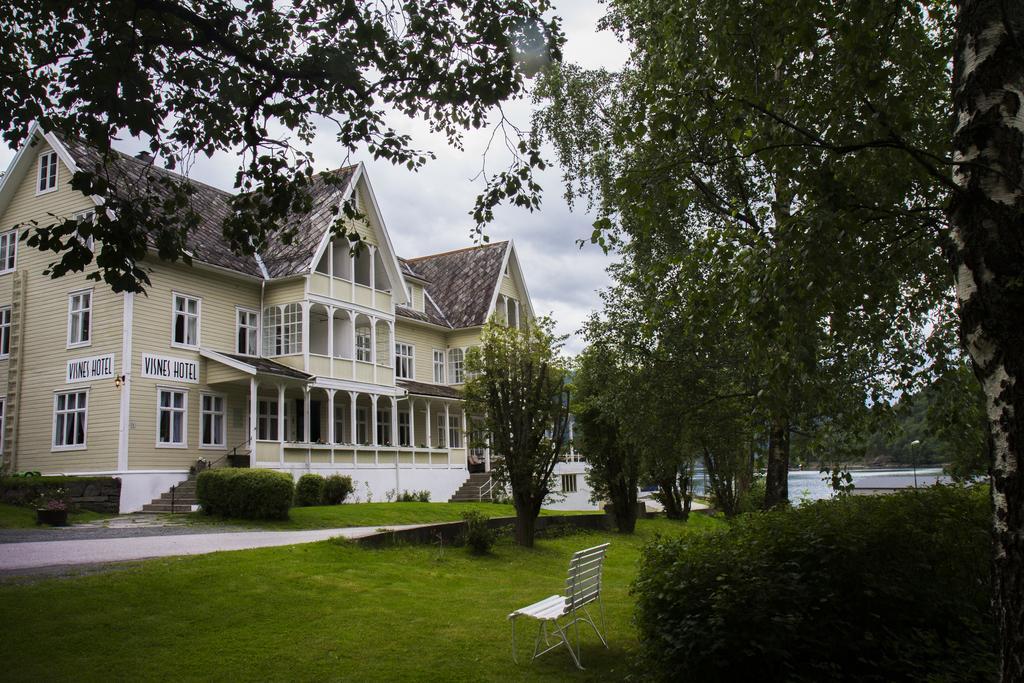 Visnes Hotel Стрюн Экстерьер фото